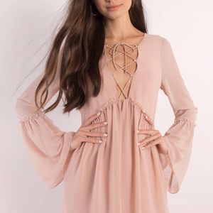 NWT Tobi Blush Lace Up Dress